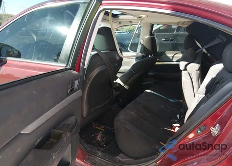 2010 Subaru Legacy 2.5I Premium из США, поврежденный, VIN 4S3BMCG65A3228794